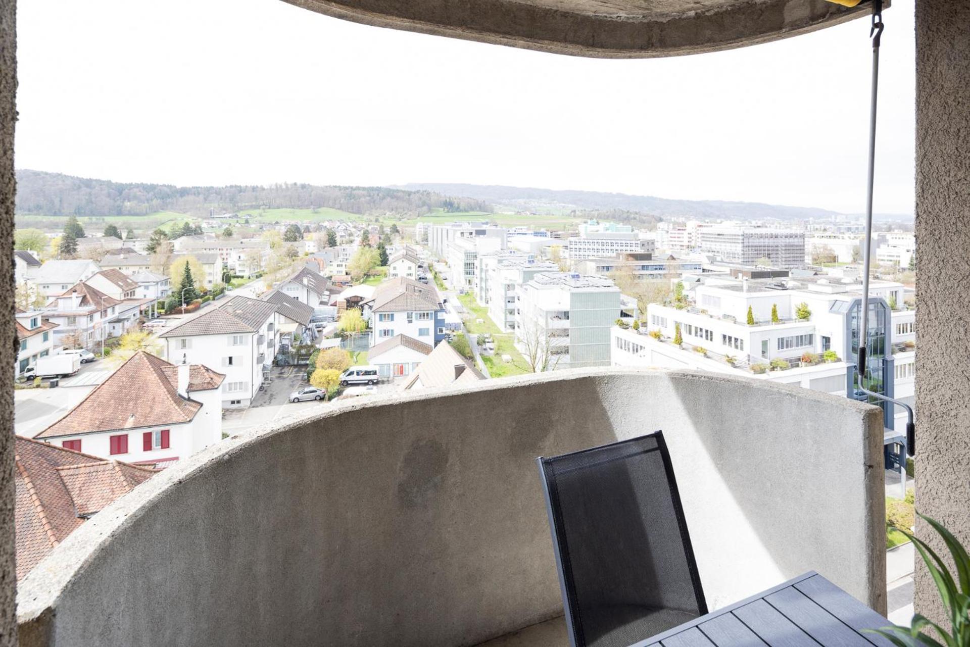 Apartment Stayy Sky Near Limmattal Hospital - Contactless Check-in *